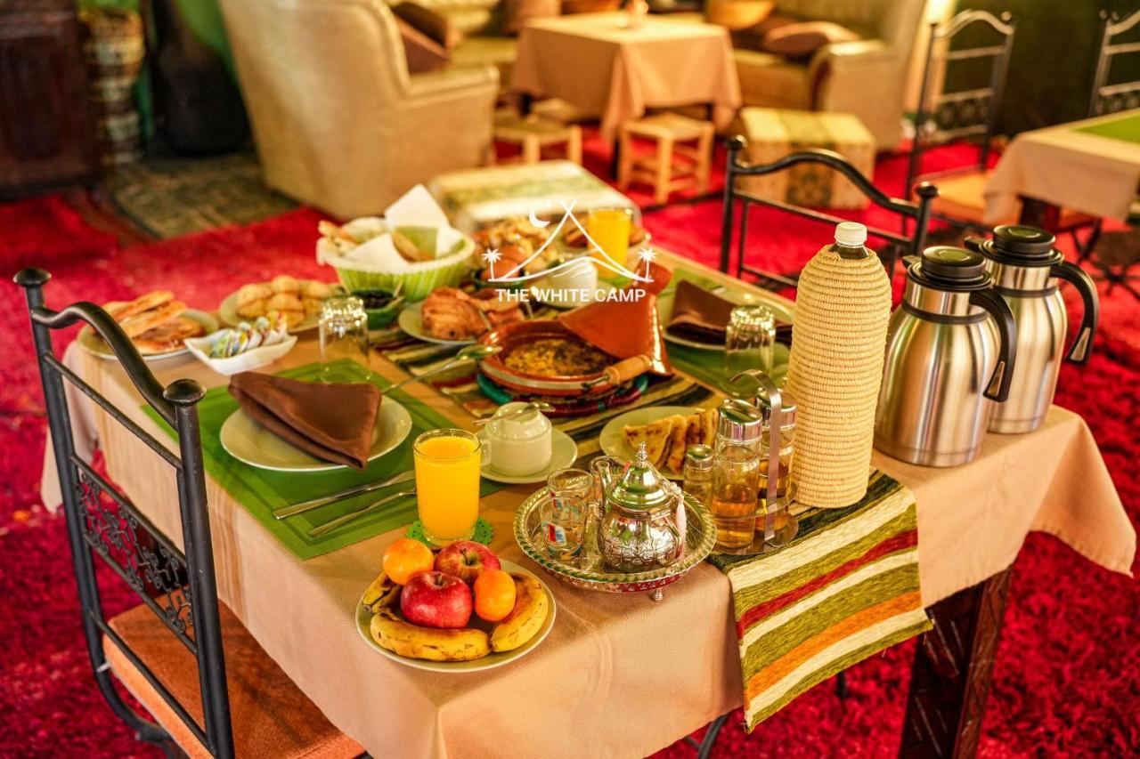 The White Camp - Your Merzouga Luxury Desert Camp & Erg Chebbi Dunes Camel Riding Ngoại thất bức ảnh