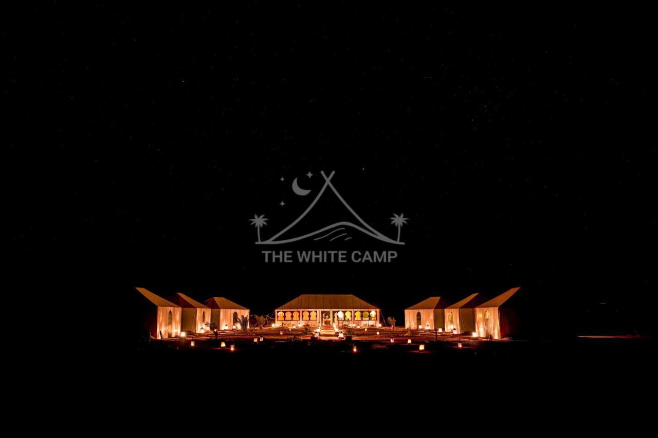 The White Camp - Your Merzouga Luxury Desert Camp & Erg Chebbi Dunes Camel Riding Ngoại thất bức ảnh