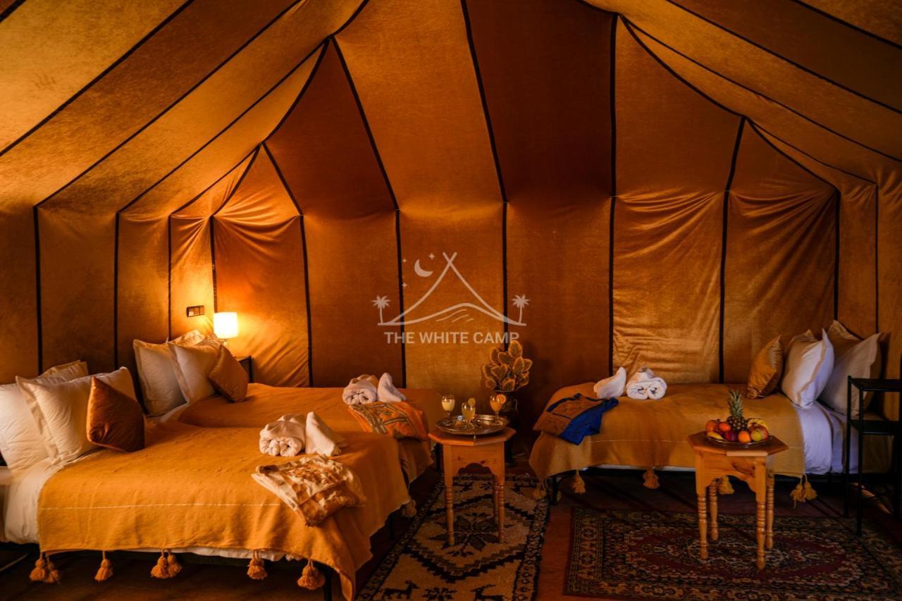 The White Camp - Your Merzouga Luxury Desert Camp & Erg Chebbi Dunes Camel Riding Ngoại thất bức ảnh