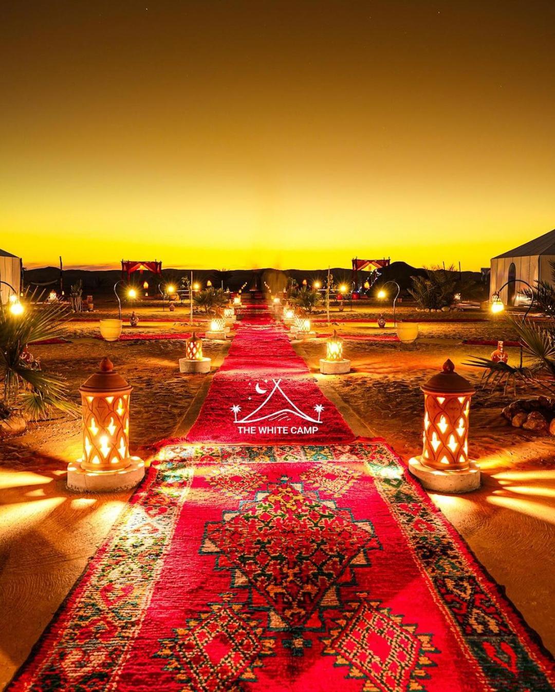 The White Camp - Your Merzouga Luxury Desert Camp & Erg Chebbi Dunes Camel Riding Ngoại thất bức ảnh