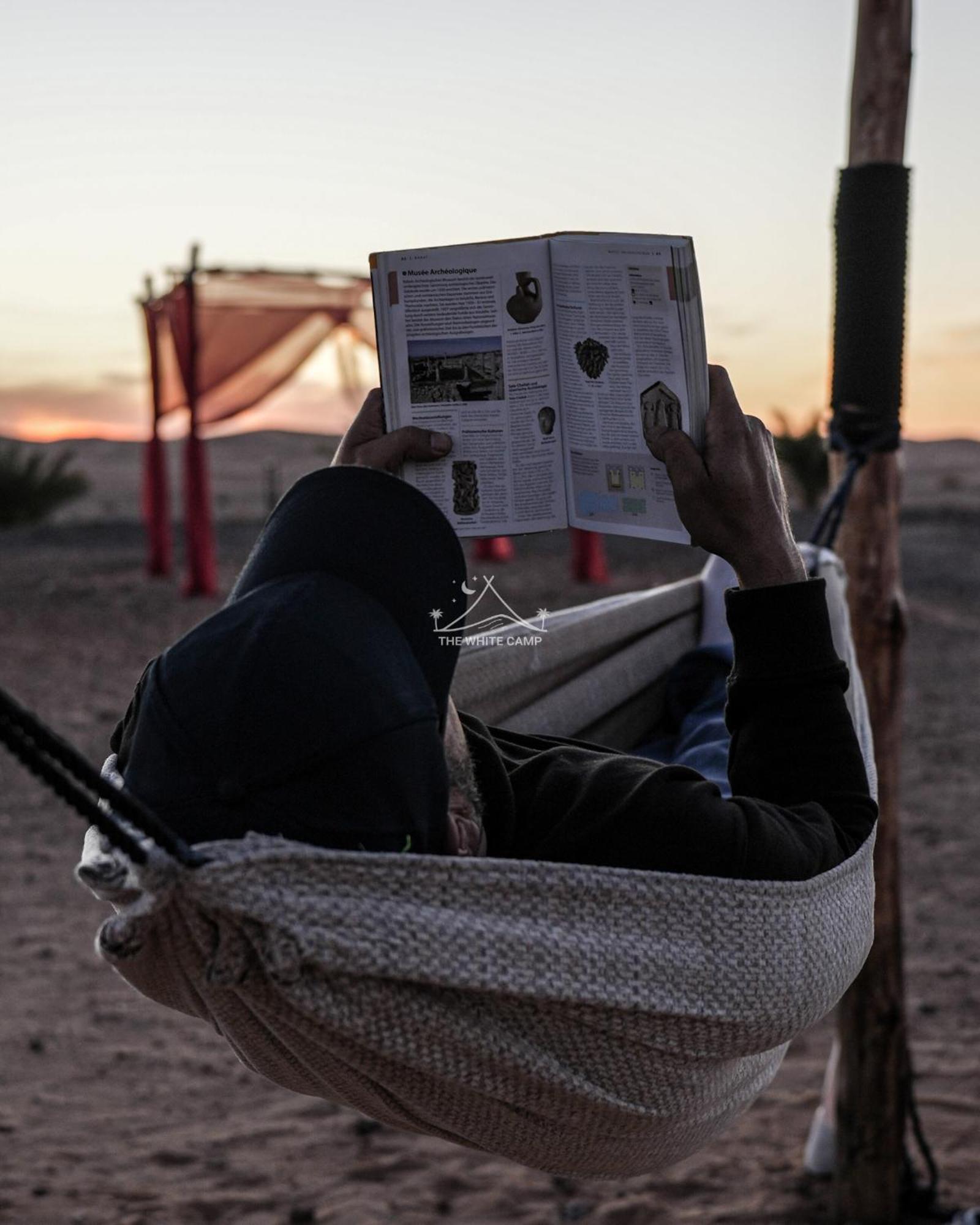 The White Camp - Your Merzouga Luxury Desert Camp & Erg Chebbi Dunes Camel Riding Ngoại thất bức ảnh